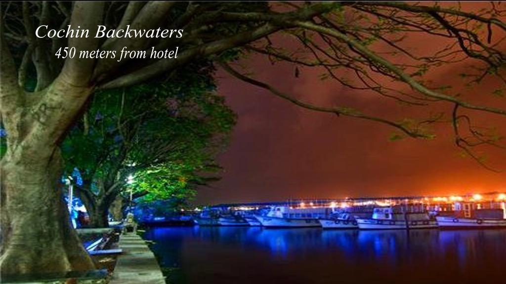 ホテル アーチャナ イン Kochi エクステリア 写真